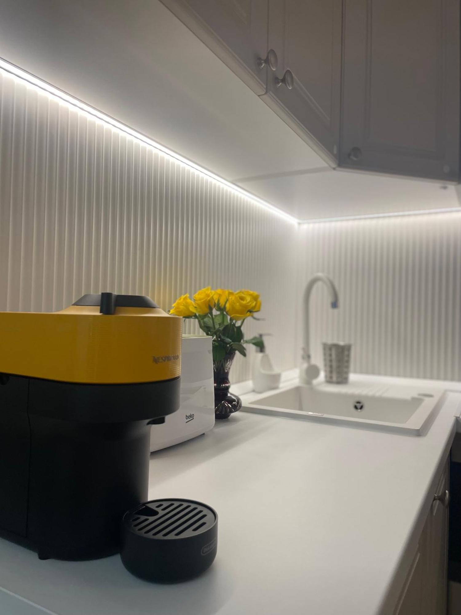 Studio Alice Romana Square Lägenhet Bukarest Exteriör bild