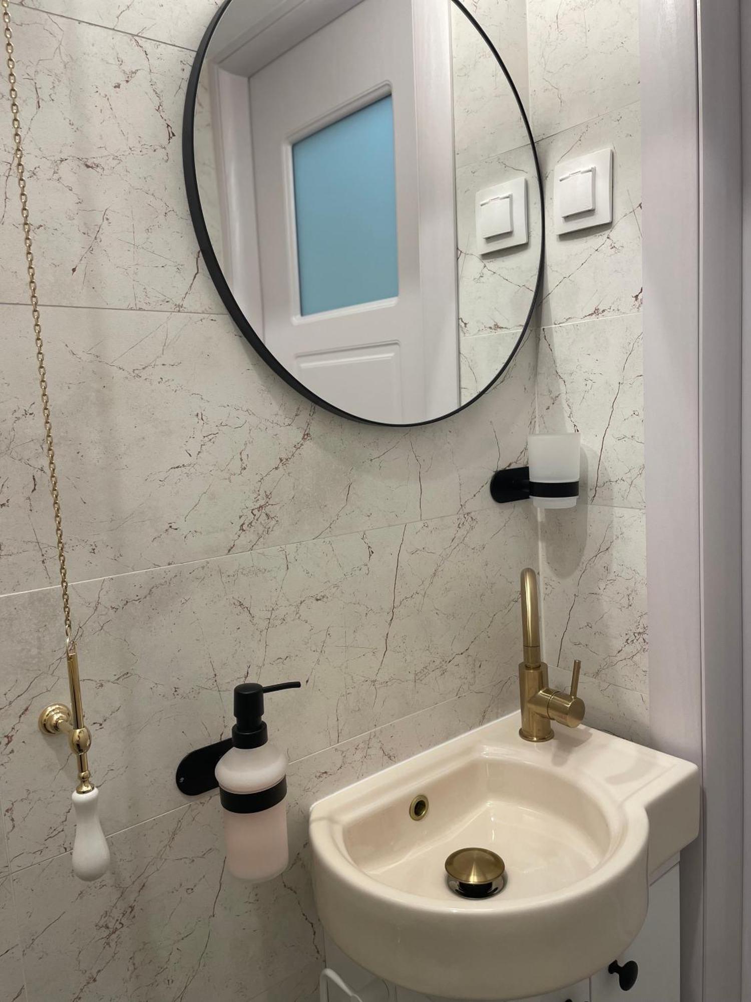 Studio Alice Romana Square Lägenhet Bukarest Exteriör bild